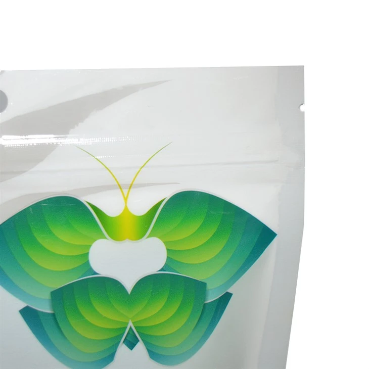 Medium Size Silver Ziplock Foil Bag Pouches , Clear Stand Up Pouches For Custom Marijuana Packaging